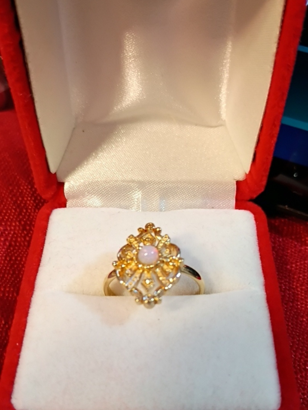Avon Ring sz 6